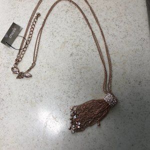 ROSA PNDT NECKLACE